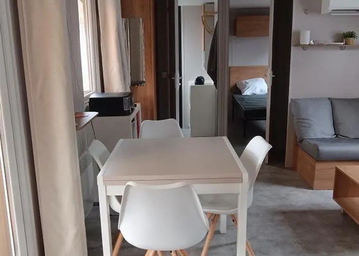 Κάμπινγκ Mobil Chez Thierry Et Vero